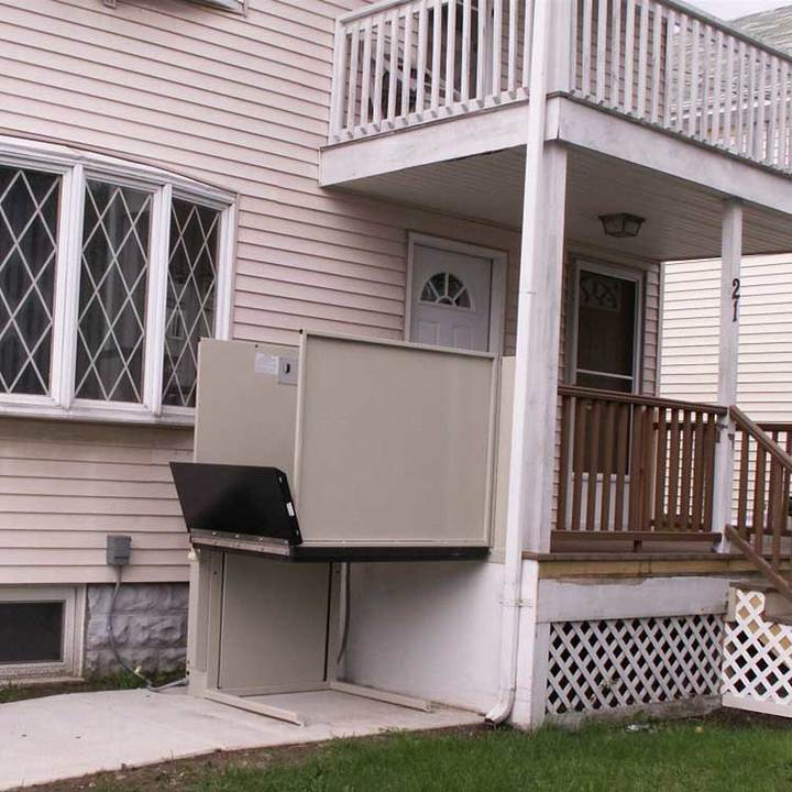 無障礙輪椅升（shēng）降機